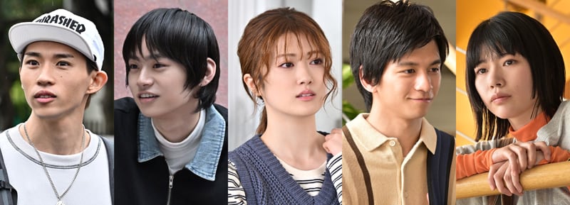 ▲左から平野莉玖さん、のせりんさん、樋口日奈さん、田中偉登さん、葵うたのさん。京介と早智が通う大学の同級生役を担う。